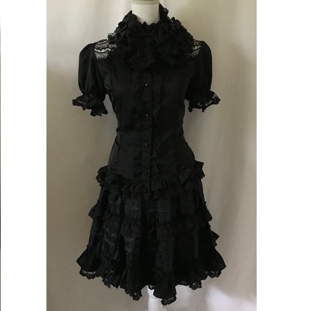 Gothic Lolita Cosplay Costume w/Hair Clips